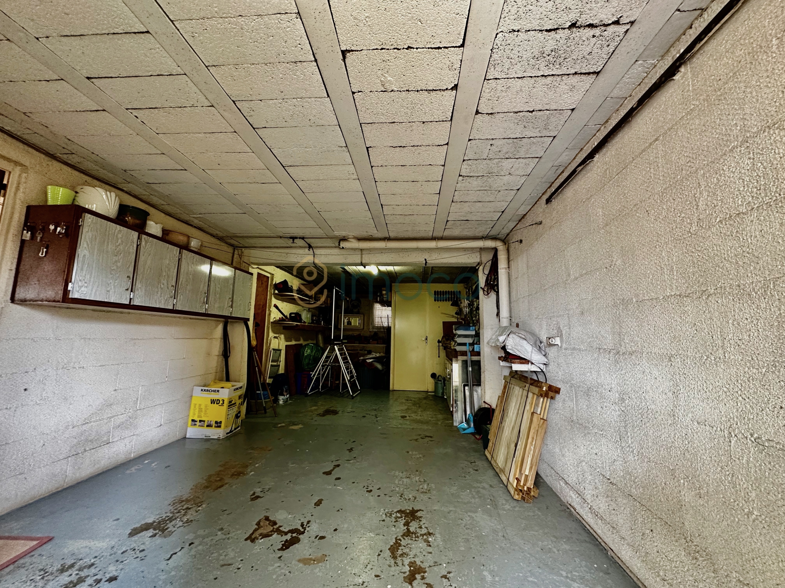 garage
